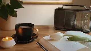 Gentle piano melodies for reading and writing