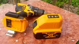 Адаптер DEWALT DCB090.