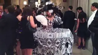 Strolling Table: Black and White Damask