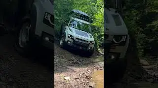 defender off-road #defender #offroad #extreme #jungle #4x4 #trending #viral