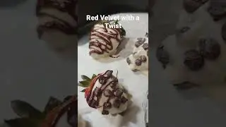 Red velvet 3-layer cake w/a twist! #shorts #momlife #Realtorlife #redvelvet #MerryChristmas #dessert