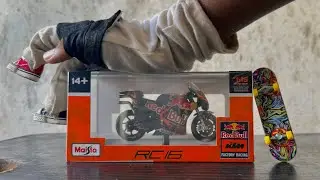 FINGER SHOE WITH HIS NEW KTM BIKE | FINGER SHOES | FINGER BOARD | FINGERBOARDING | FINGER BMX | BIKE