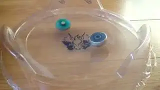 Beyblade Metal Fusion / Fight : Grand Ketos WD145RS VS Storm Aquario 100HF [HD]