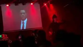 Desire and Johnny Jewel &ndash; Saturday (Live) | Concierto en directo &middot; Barcelona  / 14/11/2025