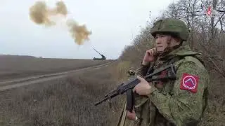 The Russian heavy 203-mm self-propelled gun 2S7M 