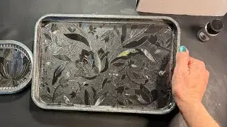 Amazing Trays using @BondCraftor  fast cure. #resindiy 