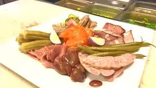 Pig&Pickle2 1
