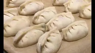 Wo tiep with bear garlic/ ramsl&oslash;k dumpling med kyllingkj&oslash;ttdeig/ sủi cảo tỏi gấu thịt g&agrave; xay.