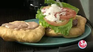 Navajo green chile cheeseburger on frybread?! Yes, please! | SA Live | KSAT 12