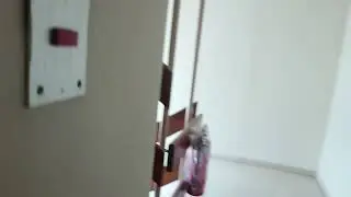 Παλιό ασανσέρ σε πολυκατοικία στην Αθήνα (αναβαθμισμένο)