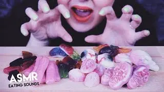 ASMR Äter Halloweengodis (chewy eating sounds)