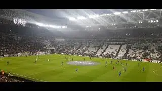 Allianz Stadium- ingresso giocatori Juventus per riscaldamento AC/DC