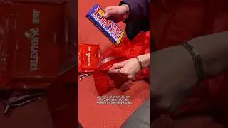 Tony Chocolonely x CJ Hendry #nyc #popup #tonychocolonely