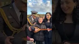 &ldquo;A e d&euml;gjuat sa bukur ka k&euml;ndu&rdquo;, Presidentja n&euml; Prekaz emocionohet nga z&euml;ri i k&euml;tij vog&euml;lushi