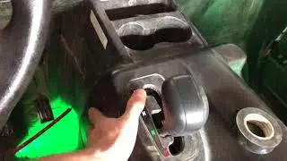 Как снять центральную консоль Kawasaki Teryx