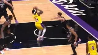 Lmao Patrick Beverley hit the 