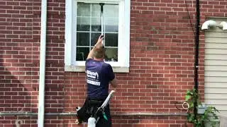 WINDOW CLEANING/WASHING // limpieza de ventanas // TRAINING WOTH ERIC THOMAS BLAND //
