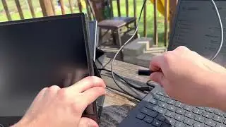 600 Nit OLED Portable Monitor SUN Test Vs. 400 Nit LED IPS [Uperfect] [Outside] [tb4]