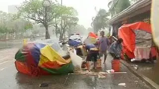 Philippines battered by Typhoon Rammasun