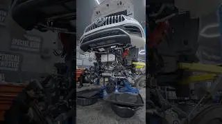 MERCEDES BENZ GLE 63 AMG Motor out for a downpipe install! Your one-stop shop. #amg #mercedes