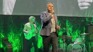 Morrissey - Best Friend On The Payroll, Live in 4k Bakersfield 4-30-25