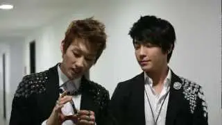 120508 Donghae and Eunhyuk Talk about the LG Optimus L3