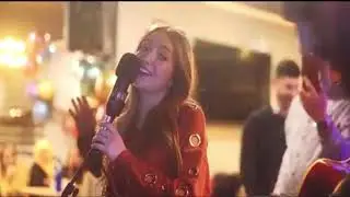 Hommage &agrave; Brahim IZRI Par La Voix D'or &agrave; Celia OULD MOHAND
