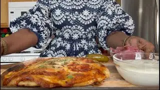 Как приготовить ЛУЧШУЮ пиццу с пепперони и острым медом!