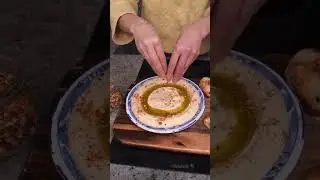 CREAMY HUMMUS 🤩🧆 {As&iacute; sirves el hummus} Voz: @ffjmag 🎥: alphafoodie | #hummus #food