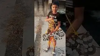 The world's largest magnet was thrown in Ganga ji and money came out #shorts #chumbak #shortvideo