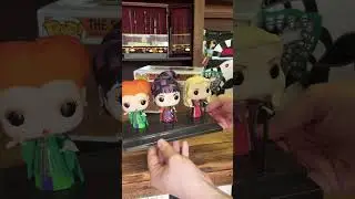 Let&rsquo;s take a closer look at the #hocuspocus #sandersonsisters #funkopop #funkopops #funko