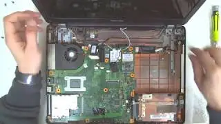 Разборка Toshiba Satellite L300-A16 / Чистка вентилятора