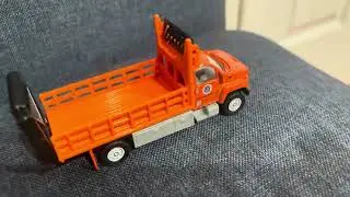 Unboxing working rigs Matchbox highway truck 