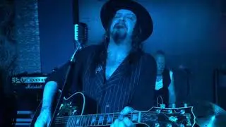 Tyla's Dogs D'amour - Bottle of Red, Acoustic