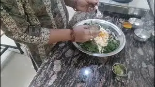 Arbi ke patte ke pakode