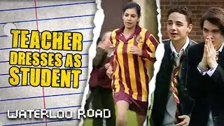 Жасмин в школьной форме на футбольном матче среди девушек | Waterloo Road