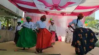 10 Womaniya - Dance