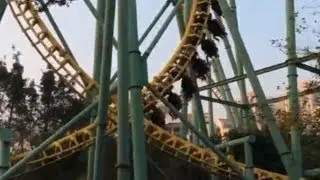 Snowy Mountain Flies the Dragon (雪山飛龍) at Happy Valley (欢乐谷)