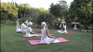 South Bay Yoginis - Free Class - Kundalini Yoga-Kriya for Elevation - Part 2 of 2.