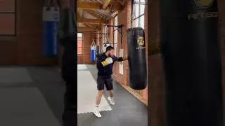 Basic Heavy Bag Drills #boxing #boxingtips #heavybagworkout