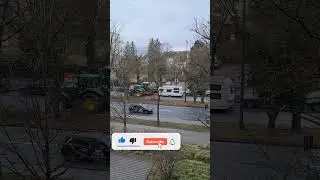 City in Turmoil: Urban Transportation Disruption, Streets Blocked, Morning Commute Chaos 🚗🚧