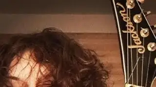 Shredding a metal solo