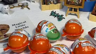 Открываю несколько яиц Kinder Joy, в том числе две новые серии.
