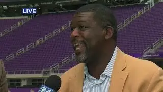 Minnesota Athletes Hit U.S. Bank Stadium For ACES Event