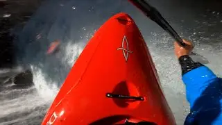 Classic day in the Gorge - Little Whitex2 with a Green Truss on top