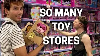 Our BIGGEST DOLL hunting vlog yet! So many toy stores 💚🩷🛒