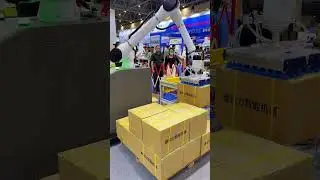 Fully automatic ring wrapping machine, automatically senses the goods #automobile #manufacturing