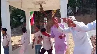 Nepal me holi ase manate he