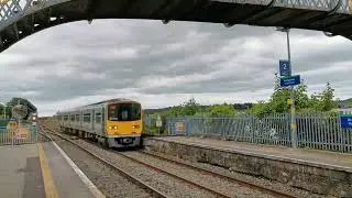 Irish Rail Train Arriving @ Glounthaune