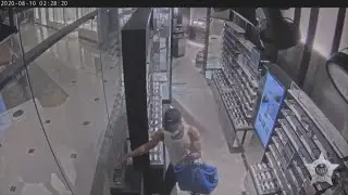 Chicago police post videos to identify looting suspects